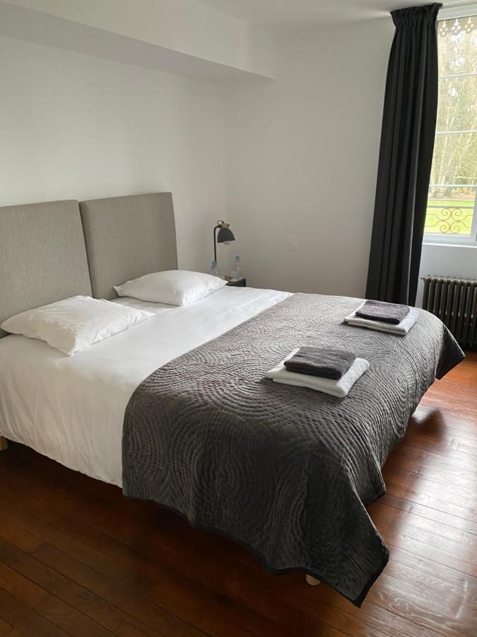 Le Moulin Bleu Bed & Breakfast Saint Cyr-sous-Dourdan Bagian luar foto