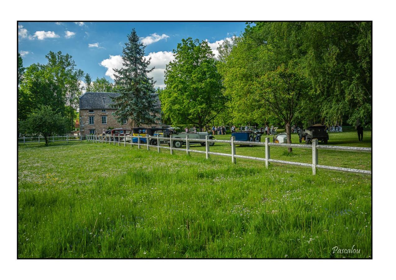 Le Moulin Bleu Bed & Breakfast Saint Cyr-sous-Dourdan Bagian luar foto